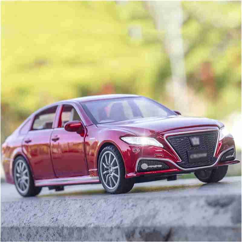 Alloy Metal Pull Back Die-cast Car 1:32 Toyota Crown Diecast Metal Pullback Toy car with Openable Doors & Light, Music