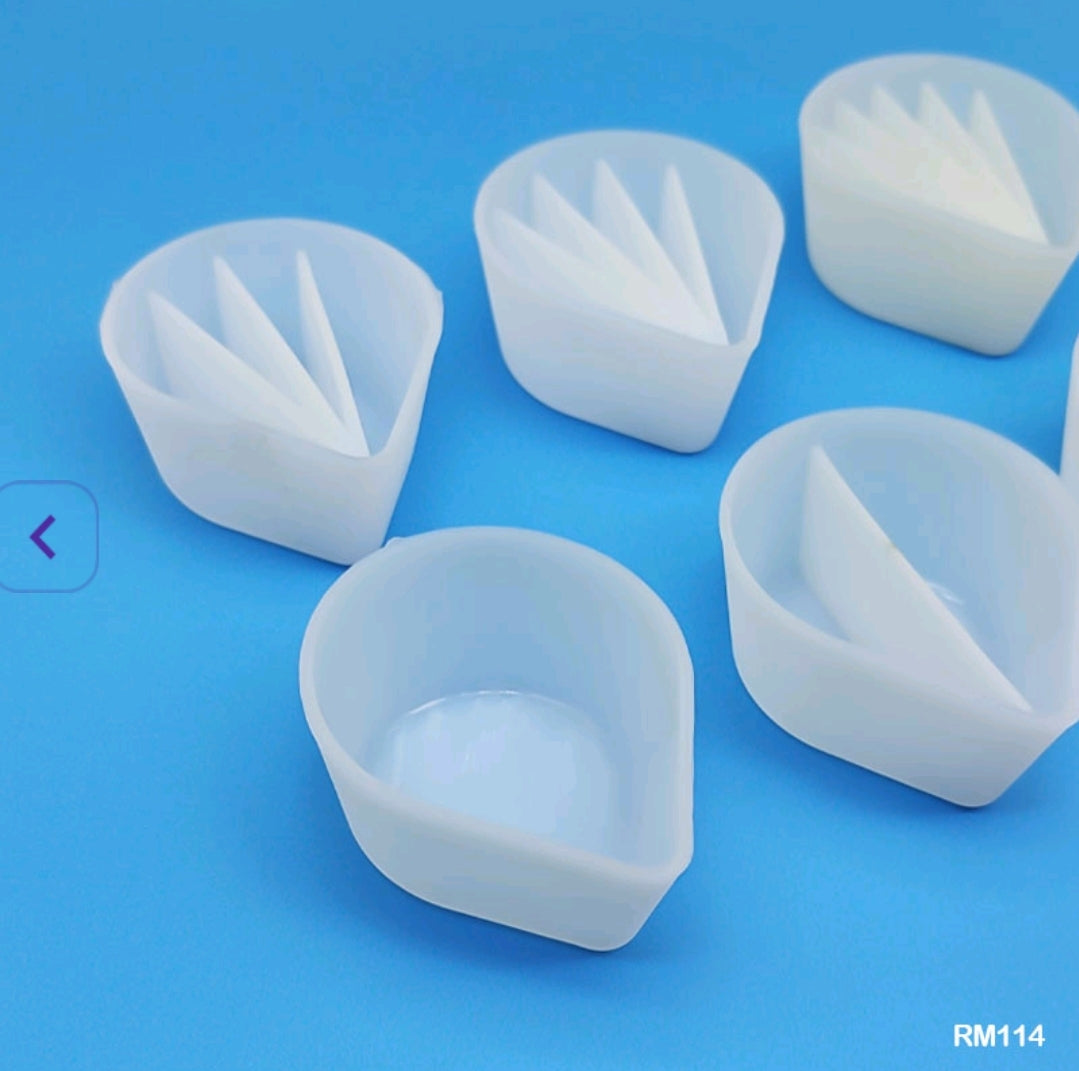 Silicone Mould Pouring Cup Set