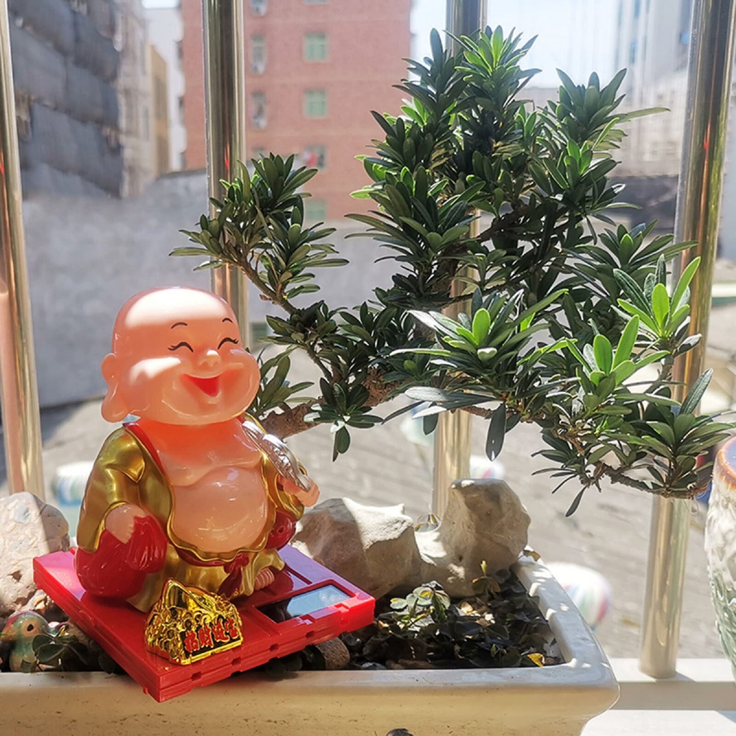 Little Monk Figurine, Solar Chinese Little Buddha Monk Statue, Bring Good Fortune Decoration Ornament, Funny Car Shaking Head Toy, Solar Power Nodding Head Dancing Toy