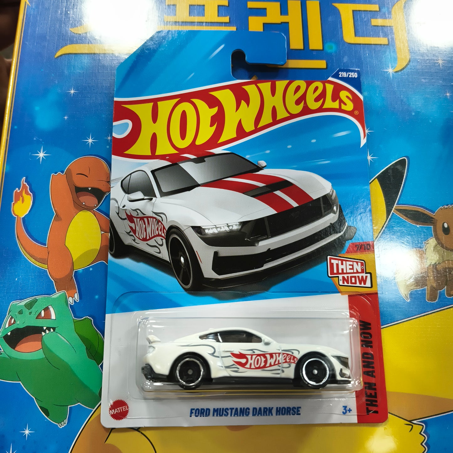 Hot Wheels Ford Mustang Dark House