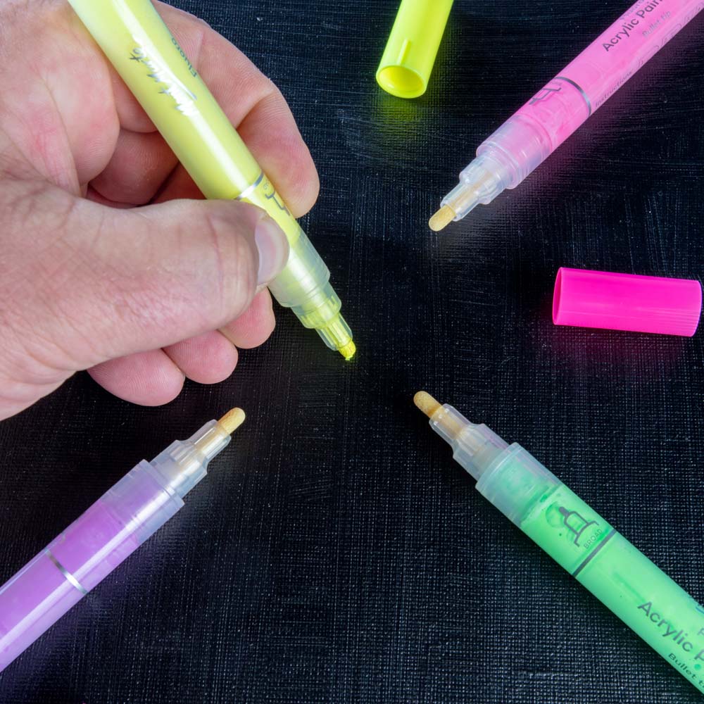 Mont Marte Fluoro Acrylic Paint Pens Signature 6pc